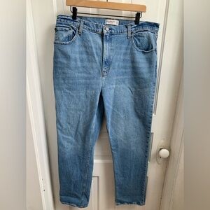 Abercrombie & Fitch 90’s Straight Ultra High Rise Jeans Size 33